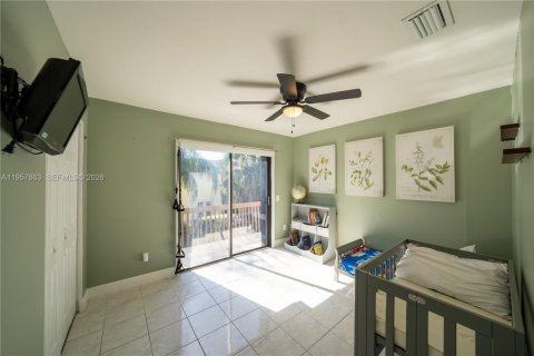 Casa en venta en Miami, Florida, 3 dormitorios, 223.99 m2 № 2019609 - foto 13