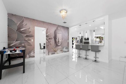 Casa en alquiler en Miami Lakes, Florida, 3 dormitorios, 170.29 m2 № 1926581 - foto 23