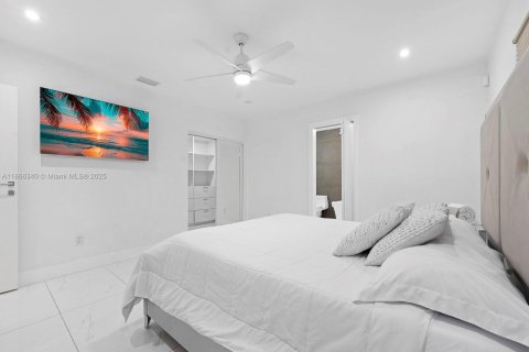 Casa en alquiler en Miami Lakes, Florida, 3 dormitorios, 170.29 m2 № 1926581 - foto 13