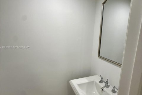 Townhouse in Plantation, Florida 2 bedrooms, 87.79 sq.m. № 1996221 - photo 7