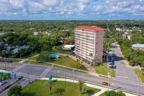 Condo in Daytona Beach, Florida, 1 bedroom № 2127491 - photo 3