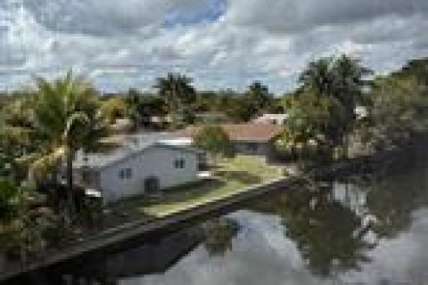 Condo in Oakland Park, Florida, 2 bedrooms  № 2254535