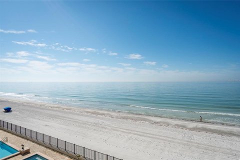 Copropriété à vendre à North Redington Beach, Floride: 3 chambres, 206.89 m2 № 2231920 - photo 18