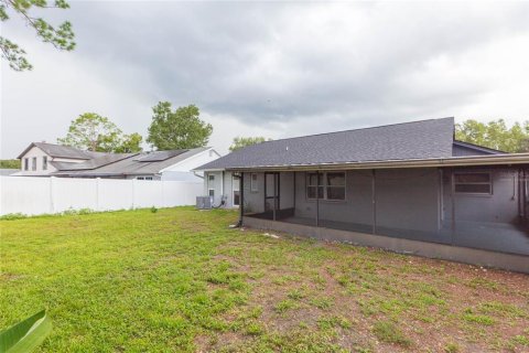 House in Tampa, Florida 3 bedrooms, 136.01 sq.m. № 2289511 - photo 4
