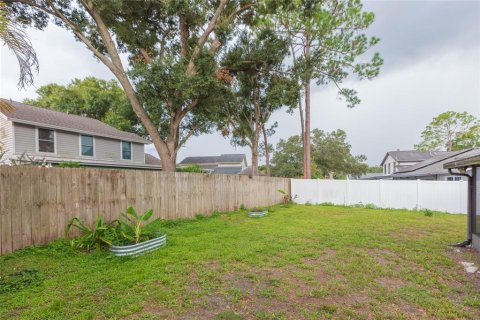 House in Tampa, Florida 3 bedrooms, 136.01 sq.m. № 2289511 - photo 5