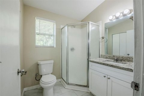 House in Orlando, Florida 4 bedrooms, 120.87 sq.m. № 2199553 - photo 6
