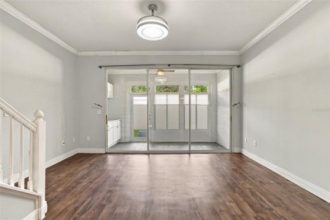 Townhouse in Tampa, Florida 2 bedrooms, 118.17 sq.m. № 2396862 - photo 8