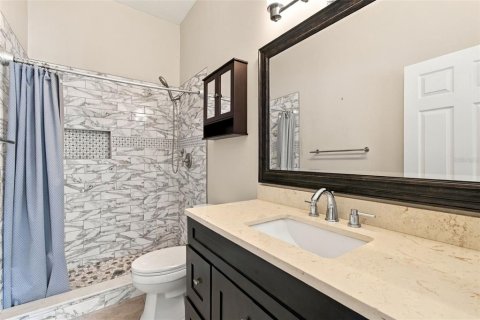 Townhouse in Tampa, Florida 2 bedrooms, 118.17 sq.m. № 2396862 - photo 17