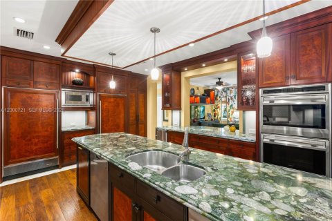 Terrain à vendre à Miami, Floride № 2064948 - photo 7