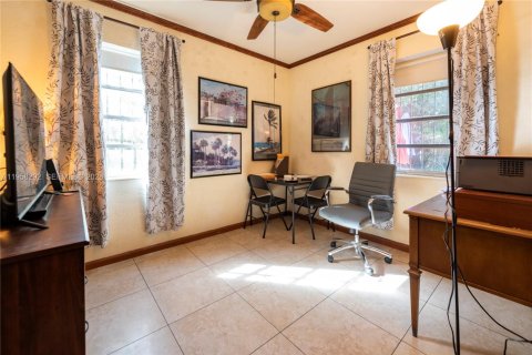 House in Fort Lauderdale, Florida 2 bedrooms, 78.5 sq.m. № 2019829 - photo 14