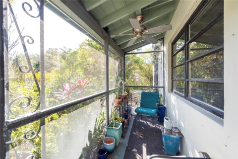 House in Fort Lauderdale, Florida 2 bedrooms, 78.5 sq.m. № 2019829 - photo 19