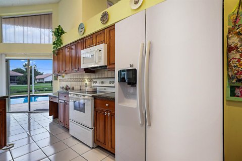 House in Coral Springs, Florida 5 bedrooms, 241.27 sq.m. № 2382498 - photo 18
