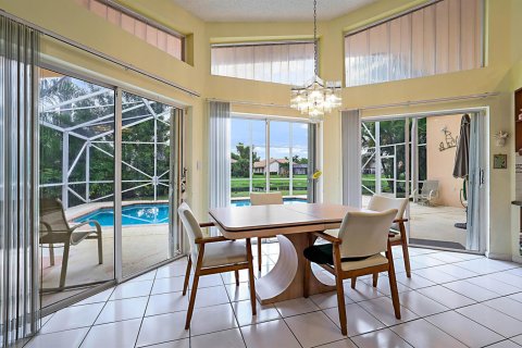 House in Coral Springs, Florida 5 bedrooms, 241.27 sq.m. № 2382498 - photo 14