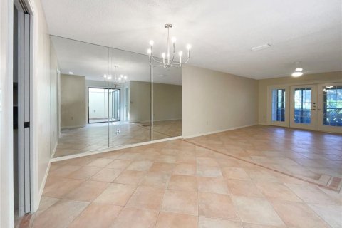 Condo in Sarasota, Florida, 2 bedrooms  № 1838929 - photo 6