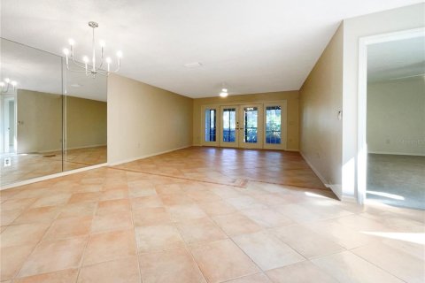 Condo in Sarasota, Florida, 2 bedrooms  № 1838929 - photo 7