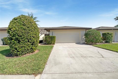 Condo in Sarasota, Florida, 2 bedrooms  № 1838929 - photo 1