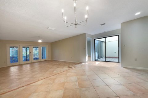 Condo in Sarasota, Florida, 2 bedrooms  № 1838929 - photo 4
