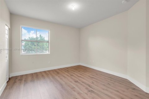 Villa ou maison à vendre à Doral, Floride: 4 chambres, 246.19 m2 № 2424471 - photo 30