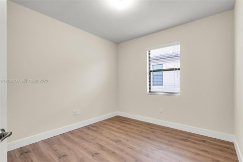 Villa ou maison à vendre à Doral, Floride: 4 chambres, 246.19 m2 № 2424471 - photo 26