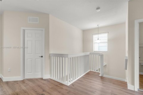 Villa ou maison à vendre à Doral, Floride: 4 chambres, 246.19 m2 № 2424471 - photo 17