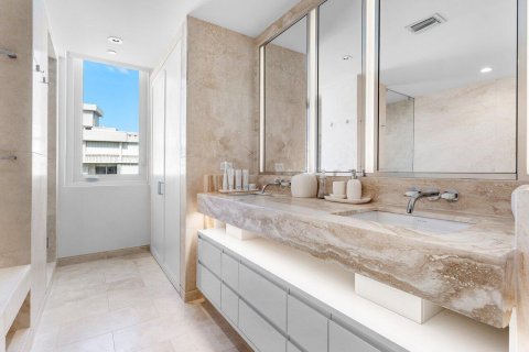 Condo in South Palm Beach, Florida, 3 bedrooms  № 2383057 - photo 23