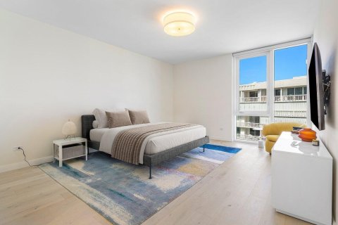 Condo in South Palm Beach, Florida, 3 bedrooms  № 2383057 - photo 28