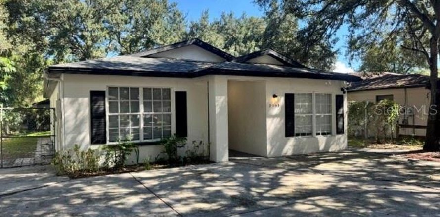 Villa ou maison à Tampa, Floride 4 chambres, 140.1 m2 № 2381174