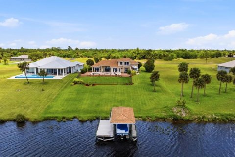 Villa ou maison à vendre à LaBelle, Floride: 3 chambres, 311.69 m2 № 2134602 - photo 8