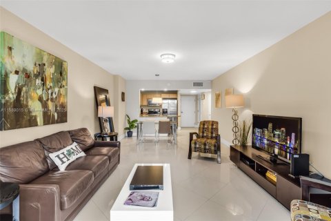 Condominio en venta en Miami Beach, Florida, 1 dormitorio, 78.97 m2 № 1671760 - foto 30