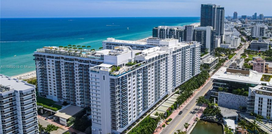 Condominio en Miami Beach, Florida, 1 dormitorio № 1671760