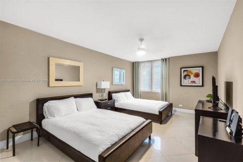 Condominio en venta en Miami Beach, Florida, 1 dormitorio, 78.97 m2 № 1671760 - foto 18