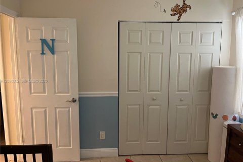 Copropriété à vendre à Pembroke Pines, Floride: 2 chambres, 74.88 m2 № 2390025 - photo 13