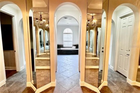 Casa en alquiler en Orlando, Florida, 5 dormitorios, 453.36 m2 № 1838020 - foto 25