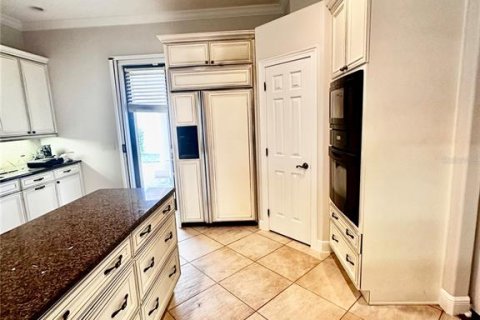 Casa en alquiler en Orlando, Florida, 5 dormitorios, 453.36 m2 № 1838020 - foto 7
