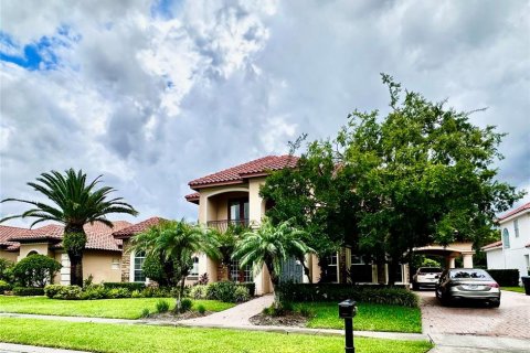 Casa en alquiler en Orlando, Florida, 5 dormitorios, 453.36 m2 № 1838020 - foto 2