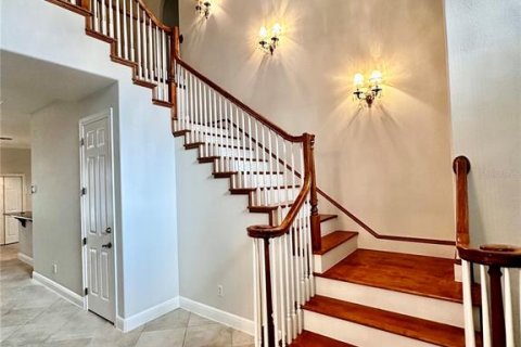 Casa en alquiler en Orlando, Florida, 5 dormitorios, 453.36 m2 № 1838020 - foto 9