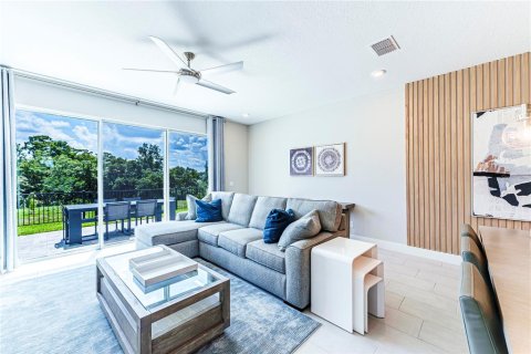 Townhouse in Kissimmee, Florida 3 bedrooms, 158.31 sq.m. № 2199274 - photo 5