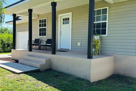 House in Punta Gorda, Florida 3 bedrooms, 108.7 sq.m. № 1888662 - photo 4