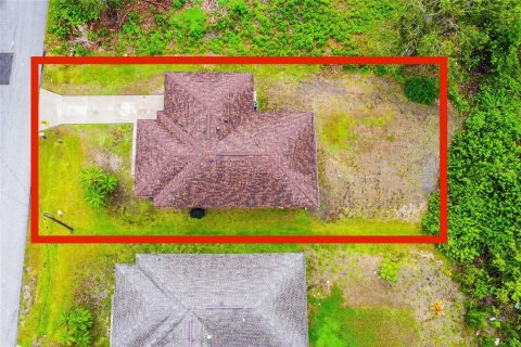 House in Punta Gorda, Florida 3 bedrooms, 108.7 sq.m. № 1888662 - photo 12