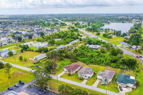 House in Punta Gorda, Florida 3 bedrooms, 108.7 sq.m. № 1888662 - photo 24