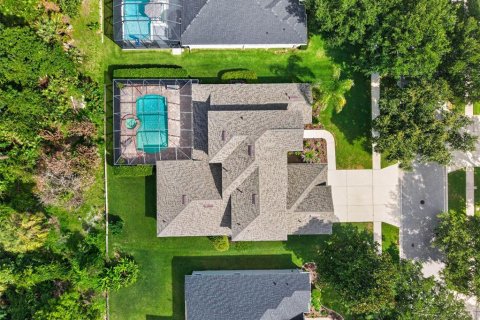 Casa en Brandon, Florida 6 dormitorios, 380.81 m2 № 2140261