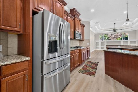 Casa en venta en Brandon, Florida, 6 dormitorios, 380.81 m2 № 2140261 - foto 15