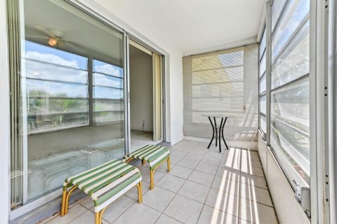 Condo in Lauderhill, Florida, 2 bedrooms  № 2193854 - photo 20