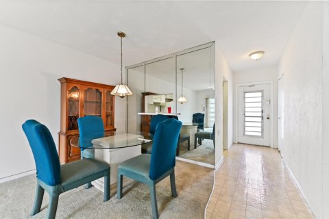 Condo in Lauderhill, Florida, 2 bedrooms  № 2193854 - photo 7