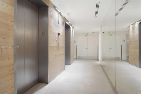 Copropriété à louer à Miami, Floride: 2 chambres, 104.33 m2 № 2390415 - photo 29