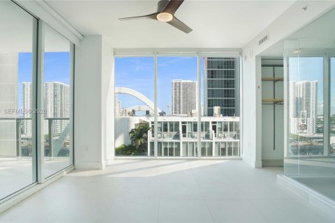 Copropriété à louer à Miami, Floride: 2 chambres, 104.33 m2 № 2390415 - photo 10