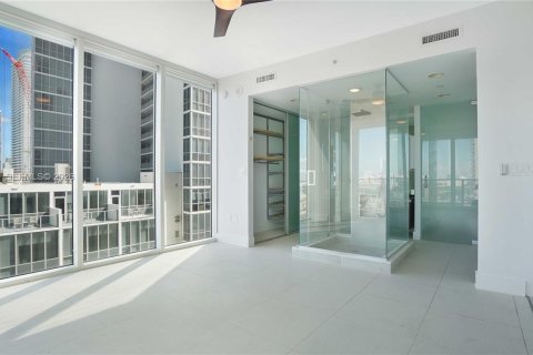 Copropriété à louer à Miami, Floride: 2 chambres, 104.33 m2 № 2390415 - photo 13