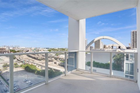 Copropriété à louer à Miami, Floride: 2 chambres, 104.33 m2 № 2390415 - photo 19