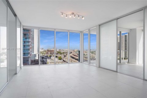 Copropriété à louer à Miami, Floride: 2 chambres, 104.33 m2 № 2390415 - photo 7