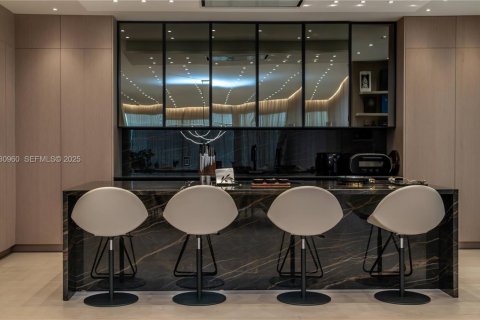 Купить кондоминиум в Бэл-Харбор, Флорида 3 спальни, 288.93м2, № 2249136 - фото 19